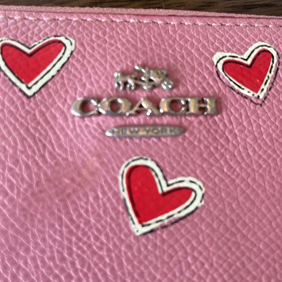 Coach Hearts Zippy Long Wallet - Picture 2 of 14